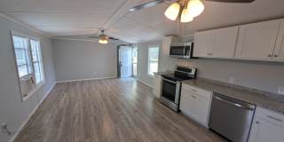 2Bedroom /1.5 Bath Mobile in Mims Nicely Updated Gallery 5