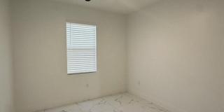 325 Paulcrest Avenue Gallery 12