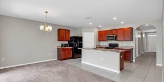 Sunny, Move-In Ready 4-Bed Home in Winter Haven with Modern Finishes and Two-Car Garage Gallery 21