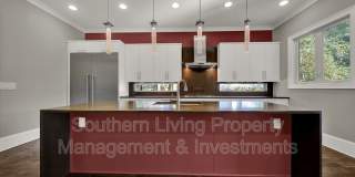 2011 Sharon Ave Gallery 16