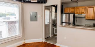 2010 Rosewood Ave Gallery 3