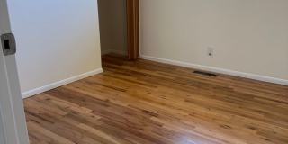 Spacious 3 Bedroom House with Attached Garage and Large Yard! Gallery 20