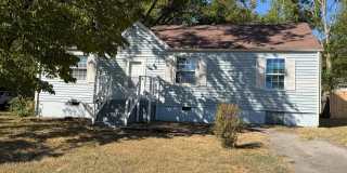 Charming 2-Bedroom Home in Desirable Woodbine Neighborhood Gallery 1