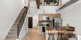 201 Leverington Avenue - 301 Gallery 1