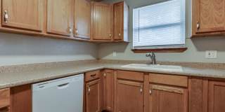 JUST HIT THE MARKET!!! 3 bedroom 1.5 bathroom Gallery 28