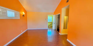 Spacious and bright Hawthorne front house Gallery 12