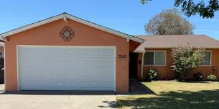 *Beautifully Updated 4 Bedroom, 2 Bathroom Home in Fairfield!* Gallery 1