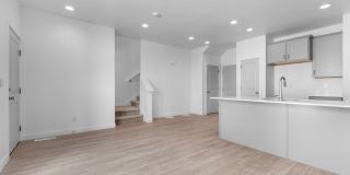 Brand New 3-bed, 3.5-bath Townhome-6 WEEKS FREE! Gallery 6