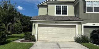 MOVE-IN READY TOWNHOUSE Gallery 1