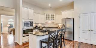 22092 AVONWORTH Square Gallery 5