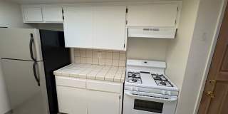 NW Condo Near Shopping Center Available Now! Gallery 9