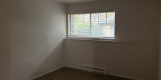 Comfortable 2-Bedroom, 1-Bath Home Available Now Gallery 7