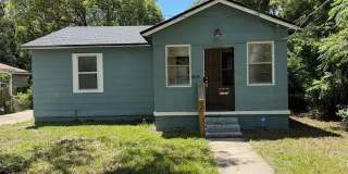 8032 Lexington Drive Gallery 1