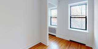 5120 S. Hyde Park Boulevard Gallery 4