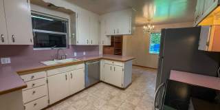 3bd/1.5ba Edmonds Home Gallery 8