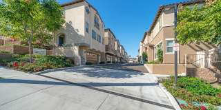 Gorgeous Stand Alone Town Home / Rolling Hills Golf Club is your Back Yard Gallery 1