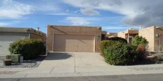 Two Bedroom Two Bathroom Two Car Garage in popular NE heights Neighborhood Gallery 1