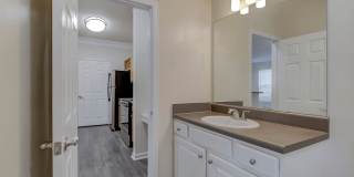 Lakeside at Town Center Apartments Gallery 43