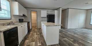464 Suwanee Drive Gallery 3