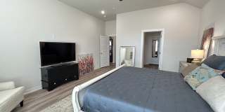 415 West Branta Street Gallery 11