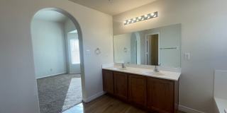 4 bed 2 bath home in Huning Ranch. Gallery 14
