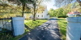 2151 OLD LINCOLN Highway Gallery 1