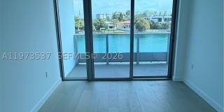9221 E Bay Harbor Dr Gallery 20