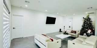 Fully Furnished 4BR + RV Garage Gallery 16