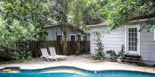 3-BEDROOM W/ SPARKLING POOL IN ALAMO HEIGHTS Gallery 7