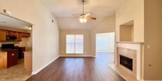 9146 Glen Cove Gallery 2