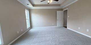 You've Found It! Split floor plan, fenced yard, extra storage Gallery 22