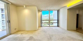 SPACIOUS 2 BED/2 BATH/2 PRKG in the highly desired Nuuanu Parkside - W/D, Lanai, Central AC & more!!! Gallery 7