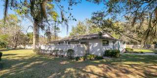 The Elizabeth Gallery 22