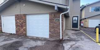 3 bedroom, 2.5 bath 1,500 sqft Townhouse Gallery 1