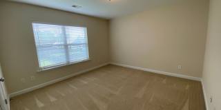 4 bedroom 2.5 bath home with a loft Gallery 23