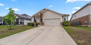 Stunning 4/2 Brand New Home in Kyle! Gallery 1
