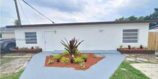 3700 SW 13th Ct Gallery 1