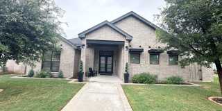 4 Bedroom 3 Bathroom for Rent Gallery 1