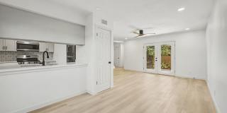 Fully Remodeled South Tempe 3BR Townhome w/ Private Yard, W/D & Parking Gallery 8