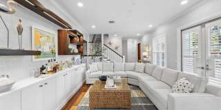 1028 Bay Street Gallery 15