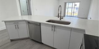 723 Ivan Avenue S unit: 723 Gallery 34