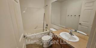 1020 NE B St Gallery 19