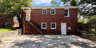 1304 Mount Vernon Street Gallery 23