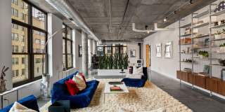 200 Park Avenue Gallery 18