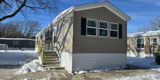 128 Maple Dr Gallery 1