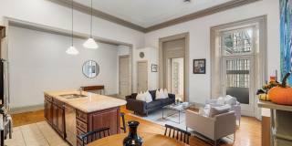 1714 SPRUCE Street Gallery 7