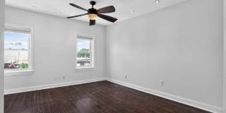 2623 EMERALD Street Gallery 12