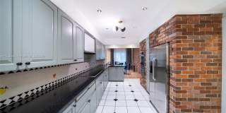 1310 Jackson St Gallery 17