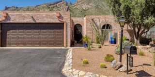 Sophisticated Catalina Foothills Sanctuary: Premium 3-Bedroom Townhome with 2-Car Garage Gallery 1