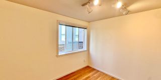 Gorgeous Queen Anne View Condo Gallery 25